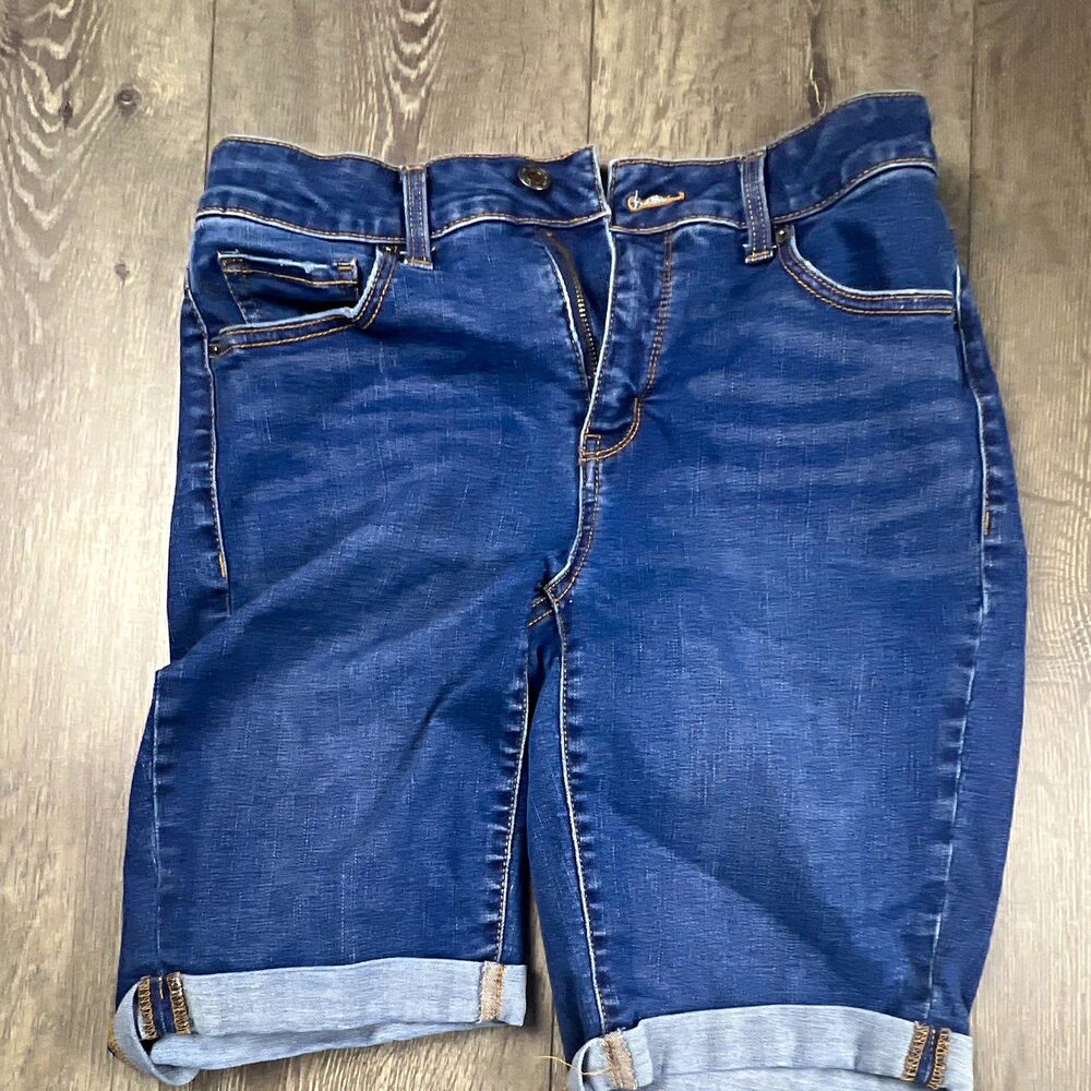 Time and Tru Women’s SZ 8 Blue Denim Straight Jeans 5-Pocket Button Zip Solid